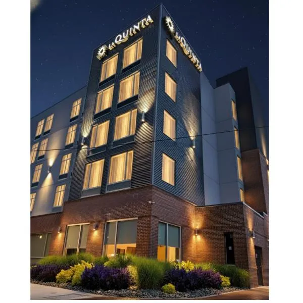 La Quinta Inn & Suites by Wyndham Chattanooga Downtown/South, hotel in Chattanooga