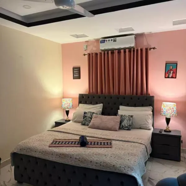 Cozzy 3, hotel i Sialkot