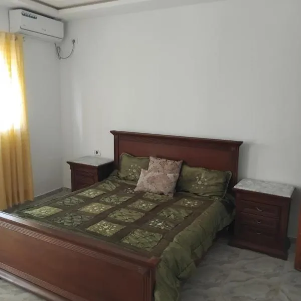 Appartement s 1 centre ville zarzis, hotell i Zarzis