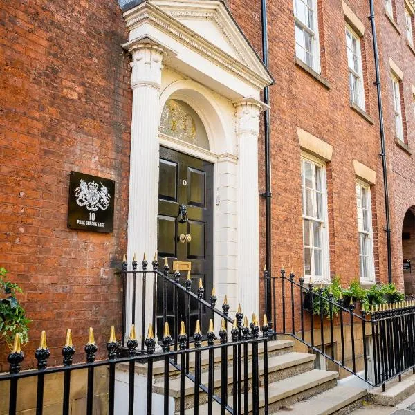 10 Park Square East, Luxury Serviced Apartments, hotel in Leeds