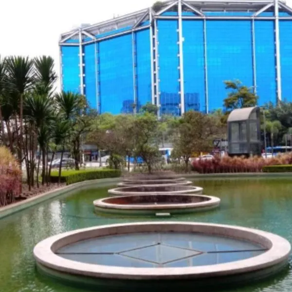 Flat Mina de Ouro - 300m Metrô Conceição 7min SP Expo Congonhas 22min Autódromo, hotel in São Paulo