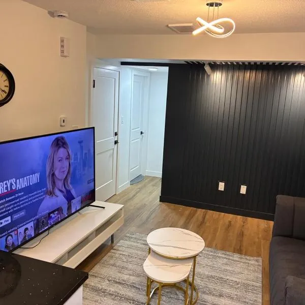 Home away from Home, hotell i Edmonton