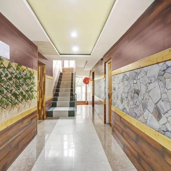 Super Collection O Rajbagh – hotel w mieście Śrinagar