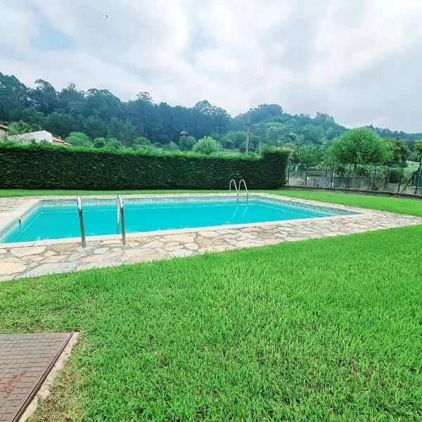 Romántico apartamento con piscina, Hotel in Vargas