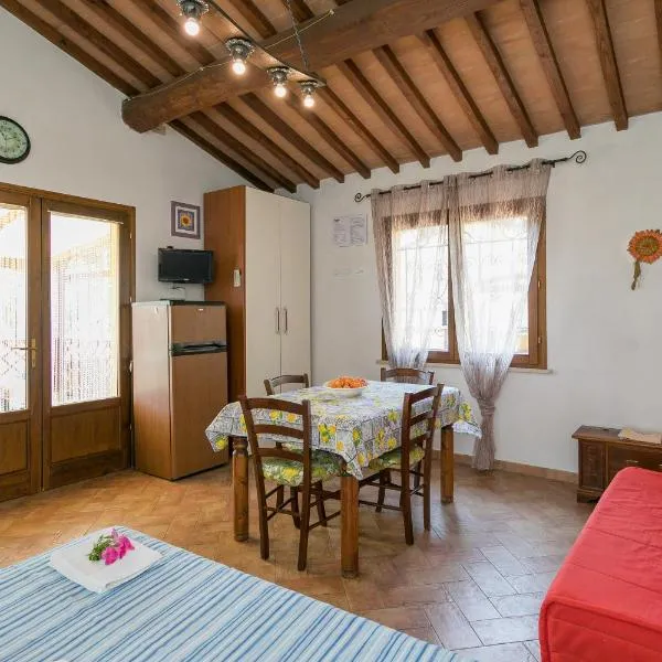 Il Pino - monolocale Lavanda, hotel v destinaci Cecina