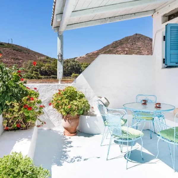 Beachfront Lampis Dolphin 4, ξενοδοχείο στη Σκάλα