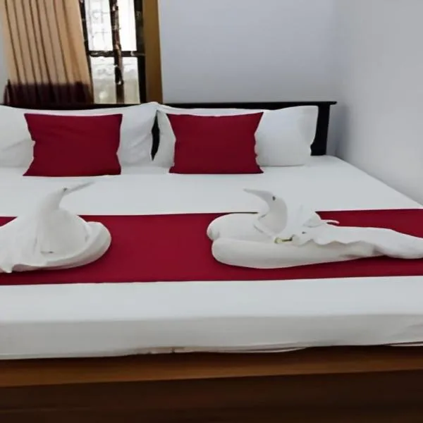 Aadhira Guest House, מלון בטרינקומלי