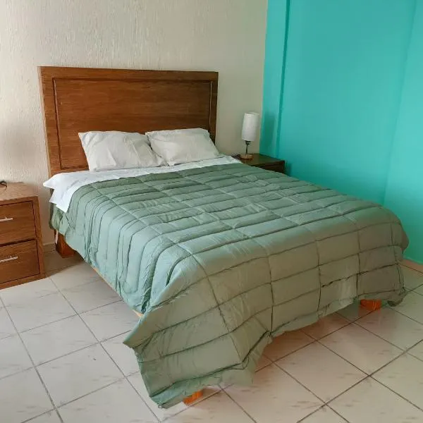 Jardin 85 Hostel, hotel in Morelia