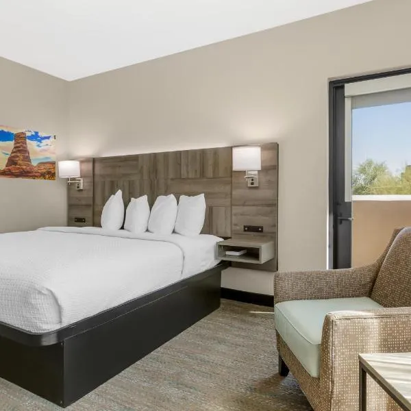 Best Western Plus Executive Residency Phoenix North Happy Valley: Phoenix şehrinde bir otel
