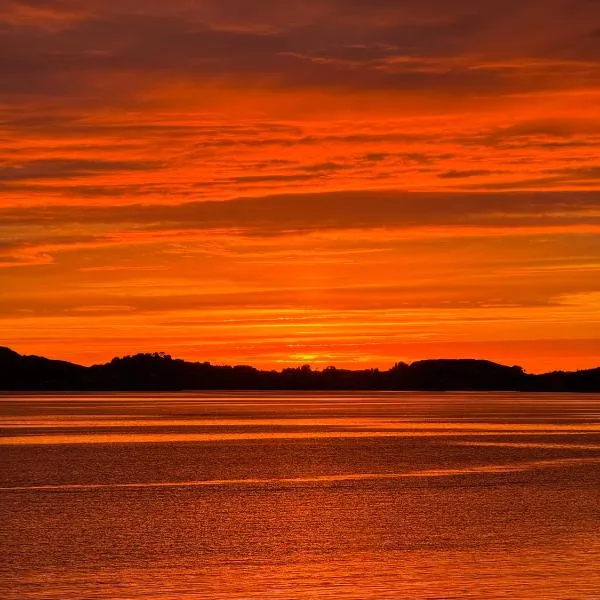 Flott leilighet med fantastisk utsikt, hotel in Stavanger