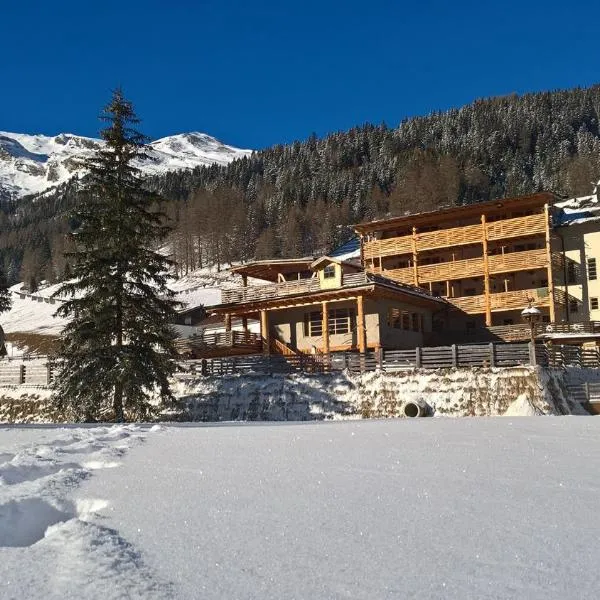 Almi's Berghotel, хотел в Obernberg am Brenner