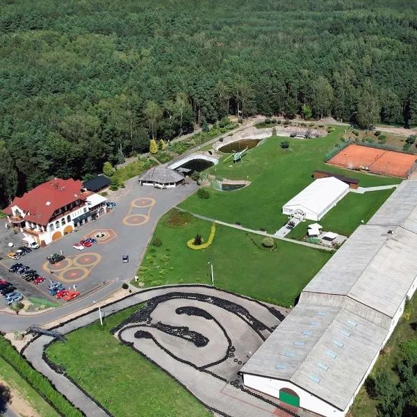 Malutkie Resort – hotel w Radomsku