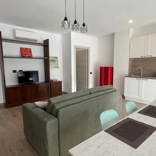 Tolstoi 15, Hotel in Saronno