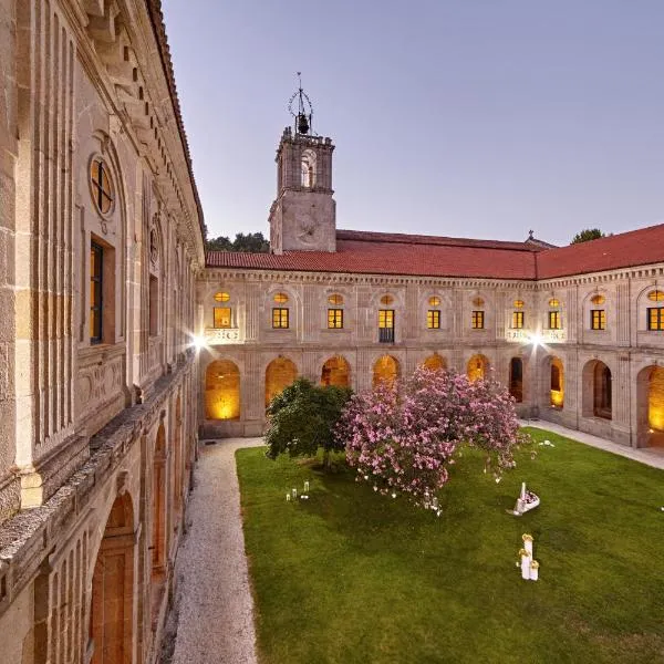 Eurostars Monumento Monasterio de San Clodio Hotel, hotel v destinaci Leiro