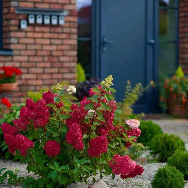 Šv Hubertas, Hotel in Karklė