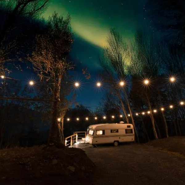 EIRA Glamping - Ocean View, Fire Pit & Sauna rental, hotel em Stornes