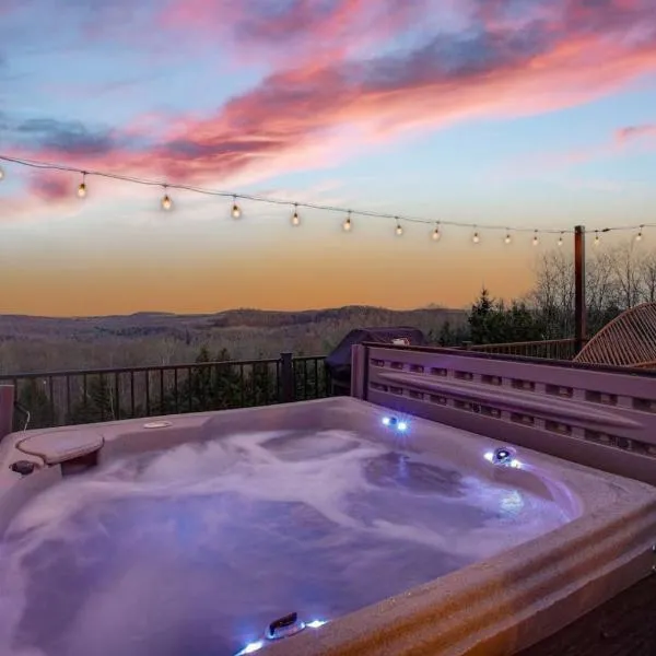 Sunrise Sanctuary -Modern Yurt, hotel din Reynoldsville