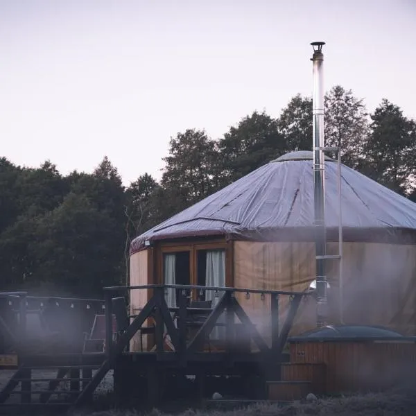 Glamping jurty Czapla, hotel v destinaci Wałcz