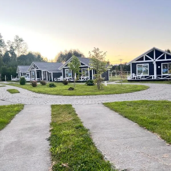 Cabañas Laguna Magica، فندق في فالديفيا