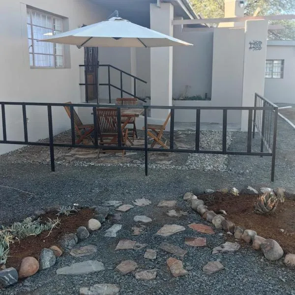 SUNSET Self-Catering Eco Guesthouse, hotel em Brandvlei