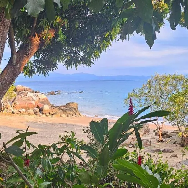 Cocoa Beach Lodge sur Île Nosy Komba, хотел в Nosy Komba