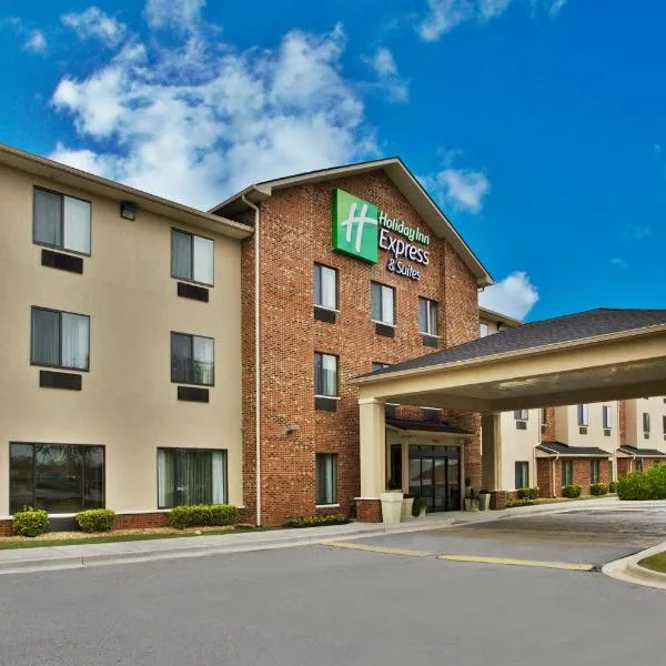 Holiday Inn Express & Suites Buford NE - Lake Lanier by IHG، فندق في بوفورد