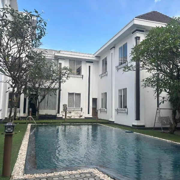 Orova Hotel, viešbutis mieste Ấp Phú Thọ