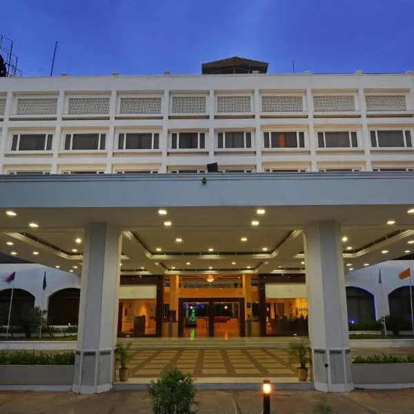 Hotel Tamilnadu Rockfort Trichy, hotel Tiruchirappalli városában
