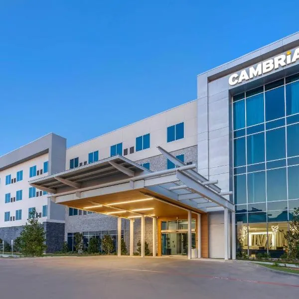 Cambria Hotel Waco University Riverfront, отель в городе Уэйко
