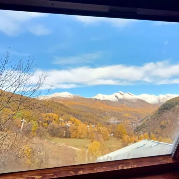 joli studio vue montagne, hotel Allos-ban