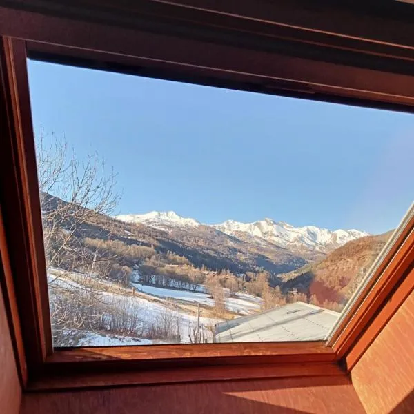 joli studio vue montagne, viešbutis mieste Alosas