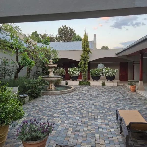 The Courtyard at La Loggia, hotel Nottingham Roadban