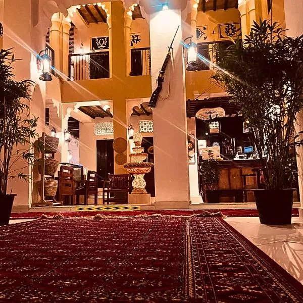 Ahmadia Heritage Hiba Guest House - Built in 1916 - Al Ras Metro Station，位于迪拜的酒店