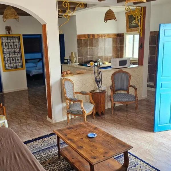 Dar Elyssa - Free Breakfast - Résidence Oasis Tozeur，位于托泽尔的酒店