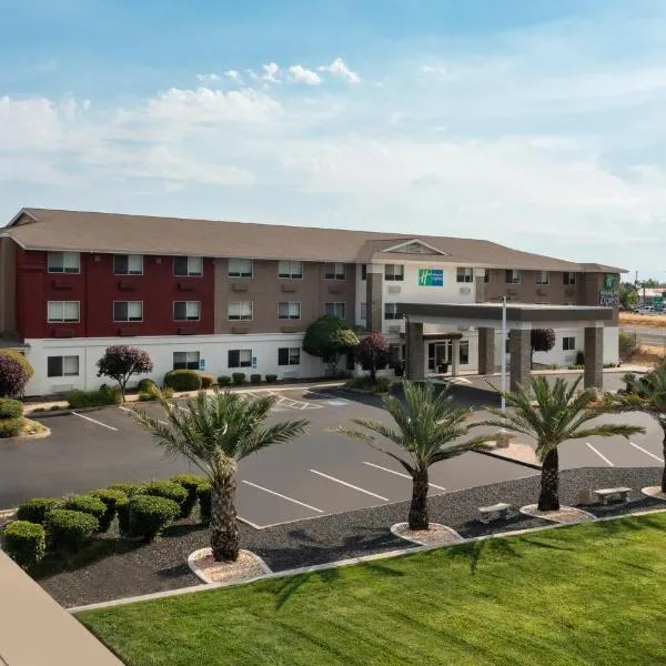 Holiday Inn Express Redding North by IHG, hotel Reddingben