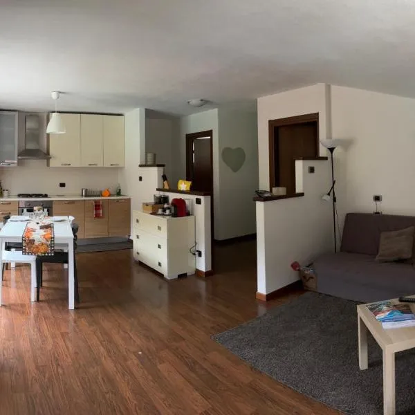 Miralago Casa Vacanze, hotel v destinaci Villa di Chiavenna