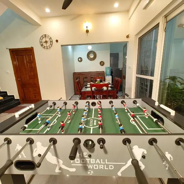 Shalom Luxurious 3 Bedroom AC Villa 65" TV, hotell sihtkohas Mysore