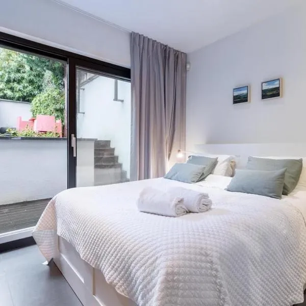 Luxury Deluxe Garden Condo in Brussels Centre, hotel en Bruselas