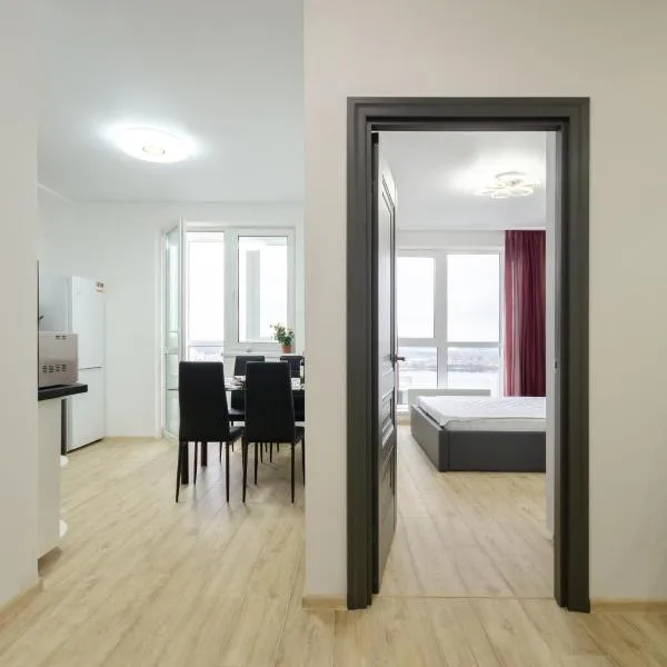 Panoramic view Lebedinny flat, hotel em Kiev