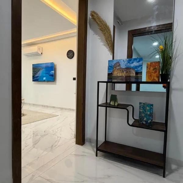 Italian design et Vue panoramique, ξενοδοχείο σε El Aouina Station