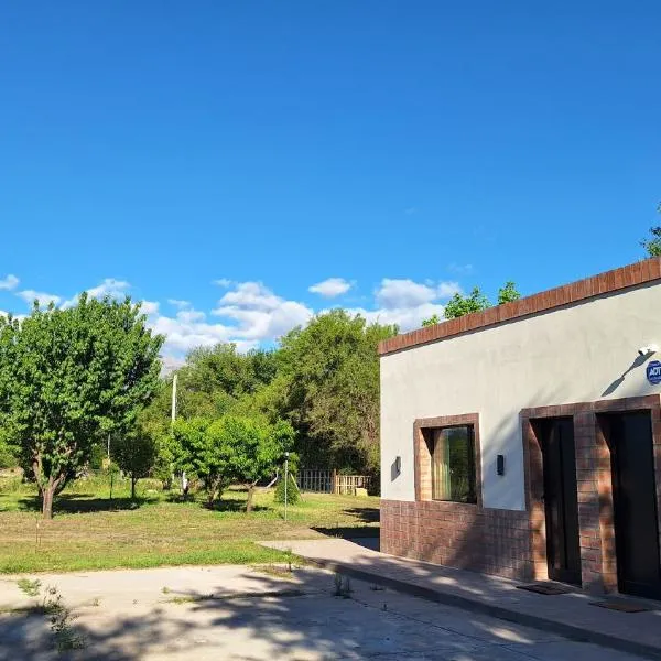 Napoles complejo, hotelli kohteessa Villa Las Rosas