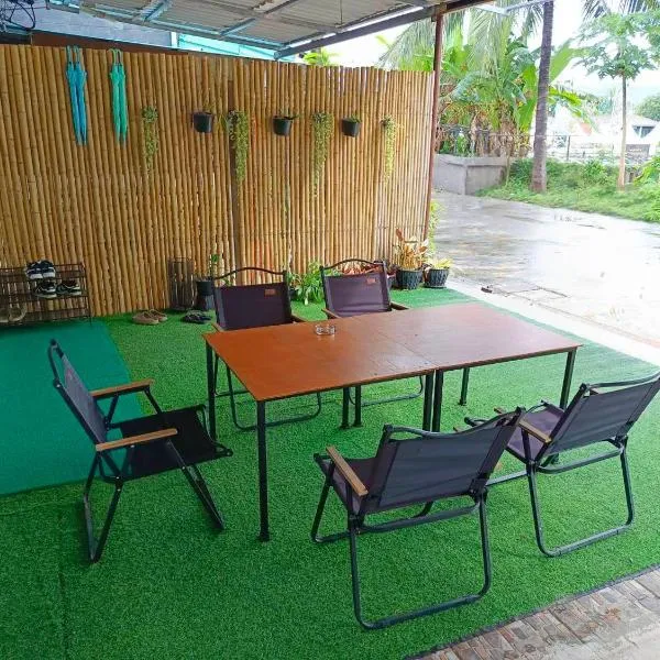 Theppahrak Hostel Khaolak, hotel in Khao Lak