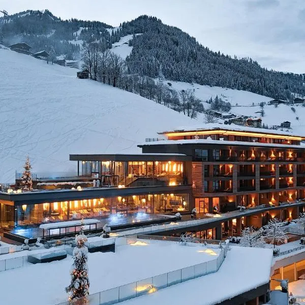 DAS EDELWEISS - Salzburg Mountain Resort, hotel in Grossarl