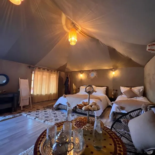 Desert Pearl Camp Merzouga: Merzouga şehrinde bir otel