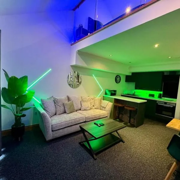 Boutique Spa apartment with Balcony & River Views, hotel in Norwich