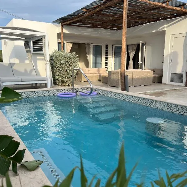Casa Wechi - Central Pool Home for Families, готель у місті Віллемстад