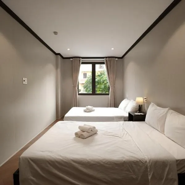 HY Local Budget Hotel - 5 mins walk to Hoi An Ancient Town, hotel v destinaci Hoi An