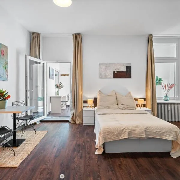Loftly Hindenburgdamm 85 Charite - 45m2 - Self Check-In - 300mbit, hotel i Berlin