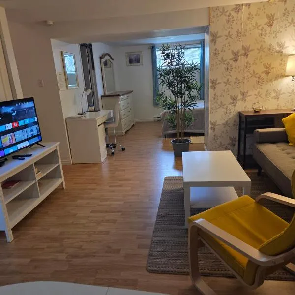 L ' Arlequin Suite et logement, hotel v destinaci Vaudreuil-Dorion