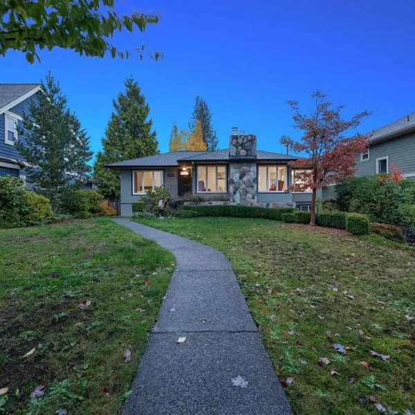 Renovated North Vancouver Gem, hotel a North Vancouver